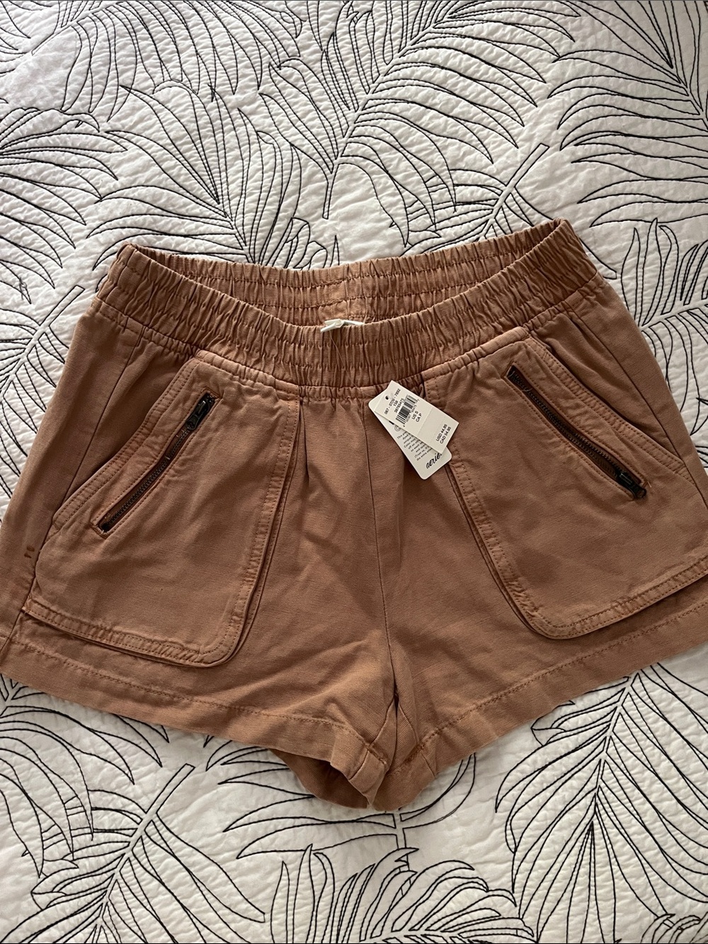 Aerie Utility Zip-Pocket Elastic Waist Shorts - Brown